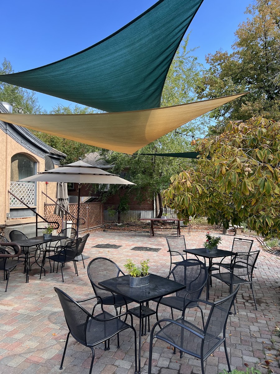 Trolley Cottage Café